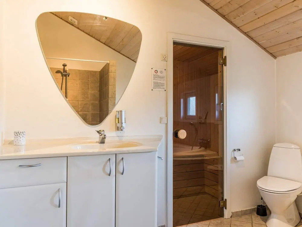 6 Person Holiday Home in Hemmet