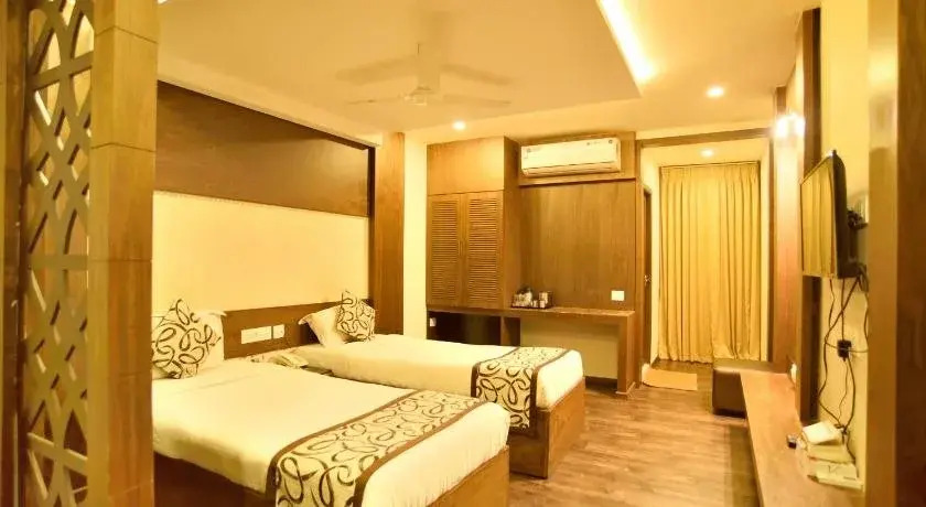 Sea Shell Residency  (Opp US Consulate).