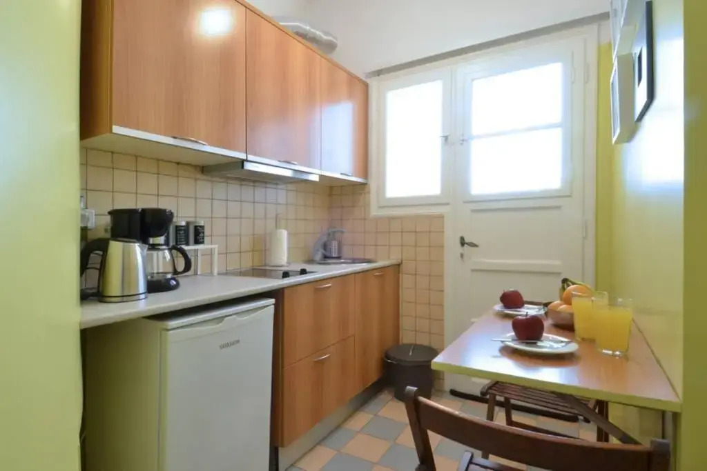 Cozy and cute apartment at Kolonaki