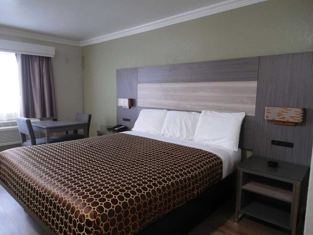 Americas Best Value Inn-Rialto