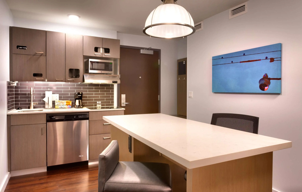 Hyatt House Portland / Downtown
