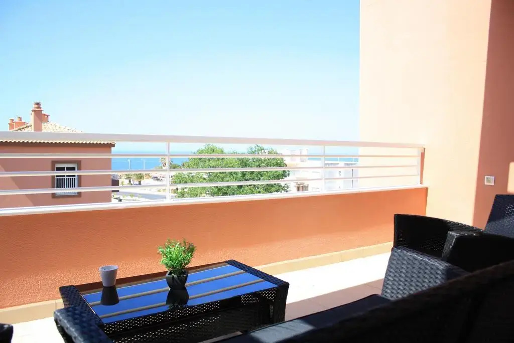 Litoral Mar Beside the Beach