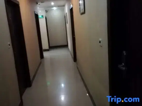 Wuxue Wenmin Business Hotel