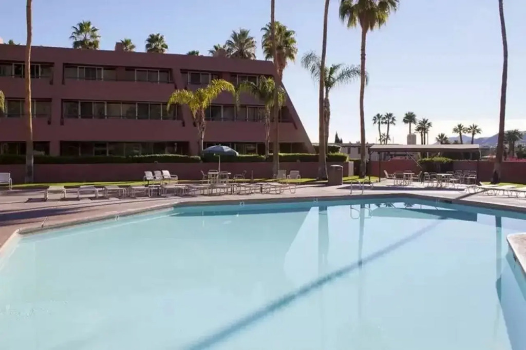 Marquis Villas Resort