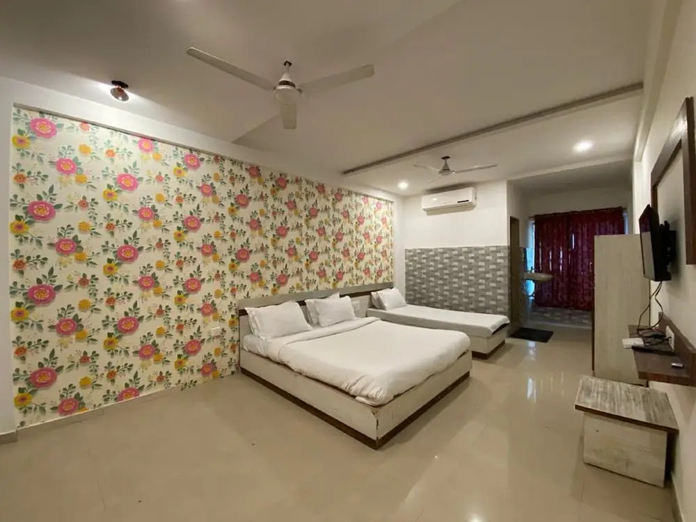 Hotel Motera Inn