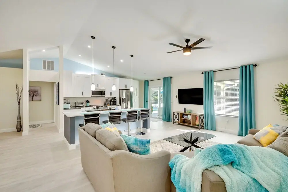 Palm Coast Home w/ Heated Pool: 3 Mi to Beach!