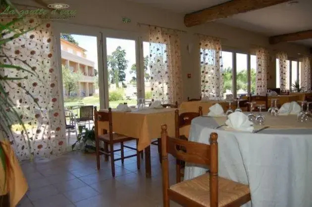 Hotel Pernes Les Fountaines