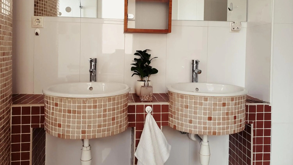 Adel Apartman