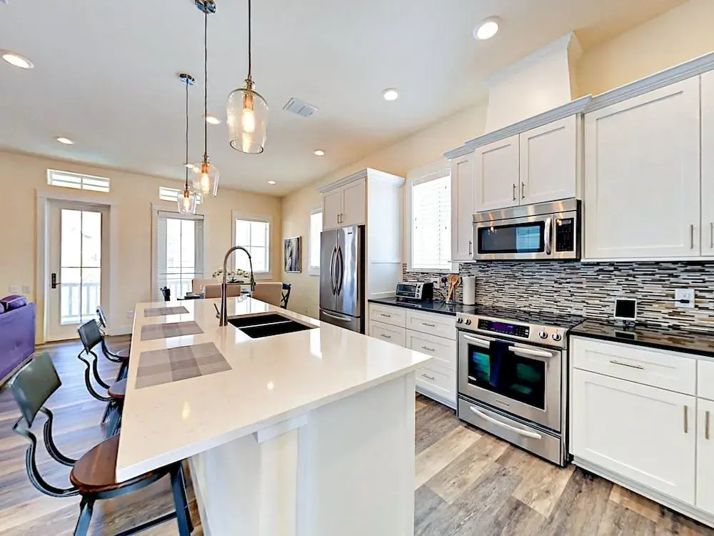 157 Sunrise Ave Home 4 Bedrooms 4 Bathrooms Home