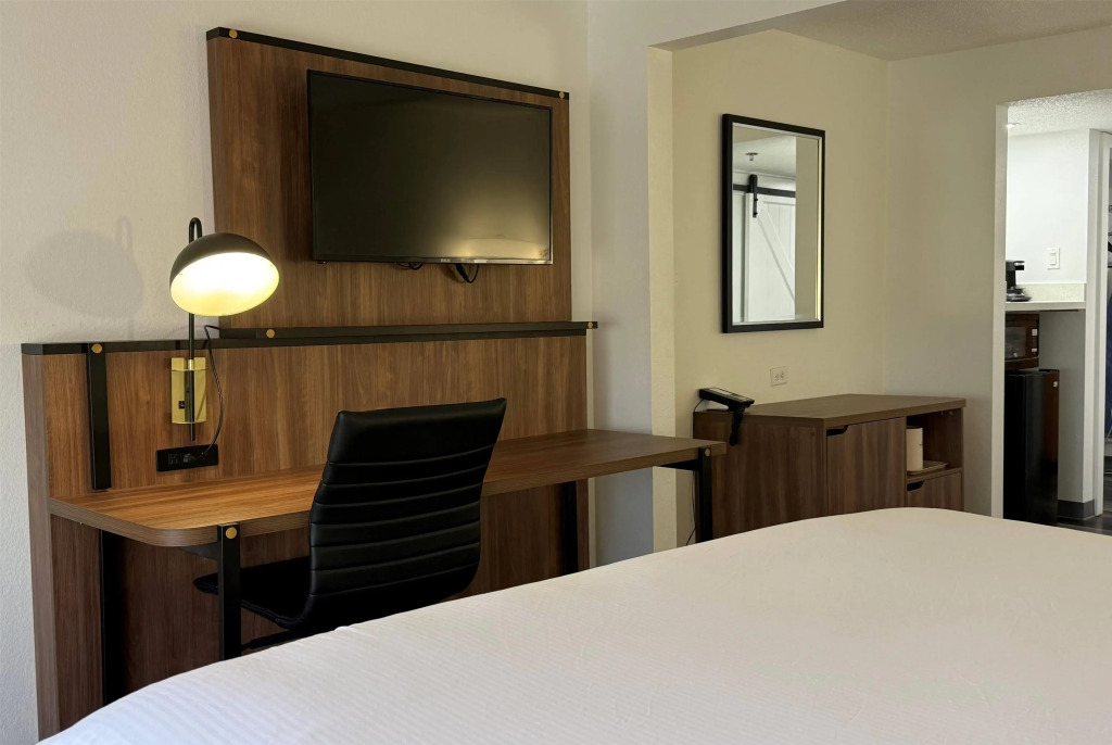 Wingate by Wyndham Airport - Rockville Road