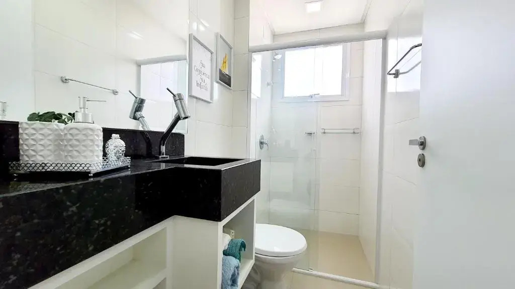 Residencial Renata - Apartamento na Praia de Palmas - 3 dormitórios a 300m da Praia