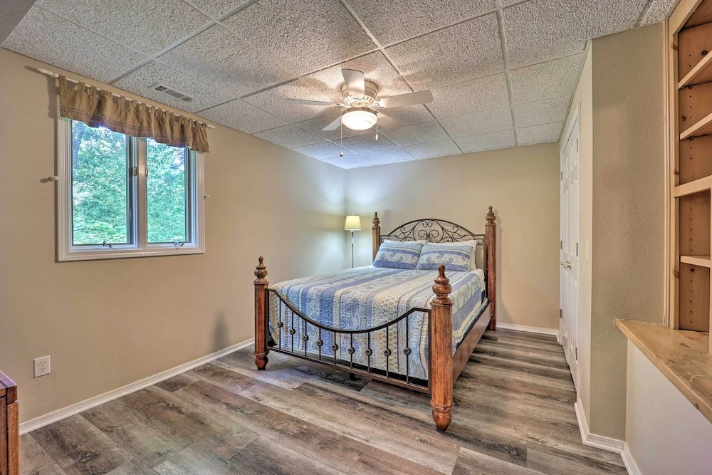 Lakefront Getaway w/ Private Dock & Kayaks!