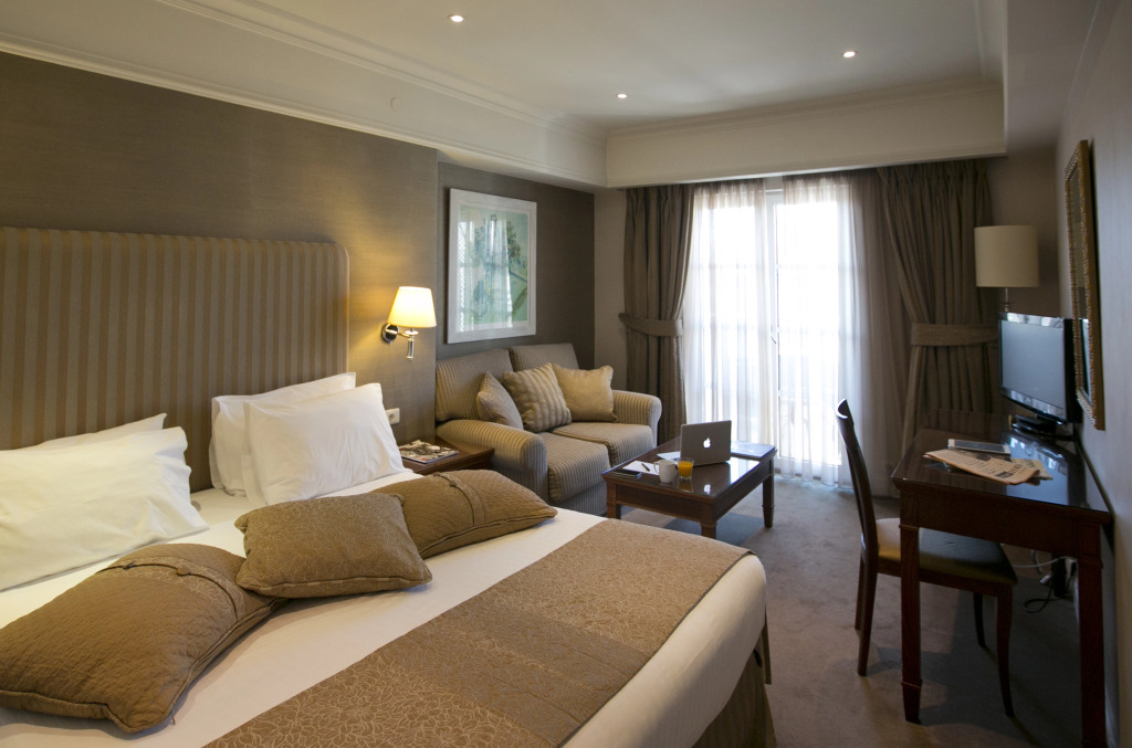 Hera Hotel