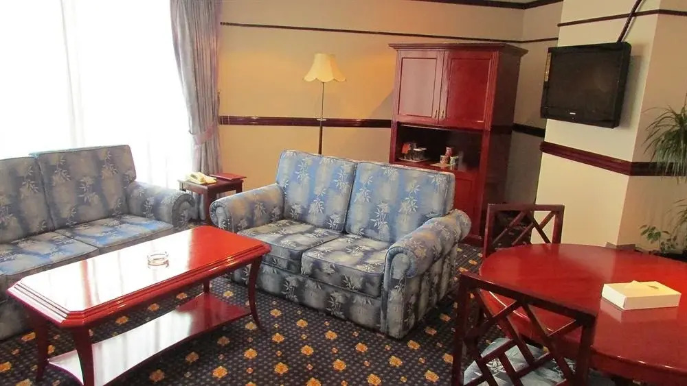 Dubai Grand Hotel by Fortune, Dubai Airport