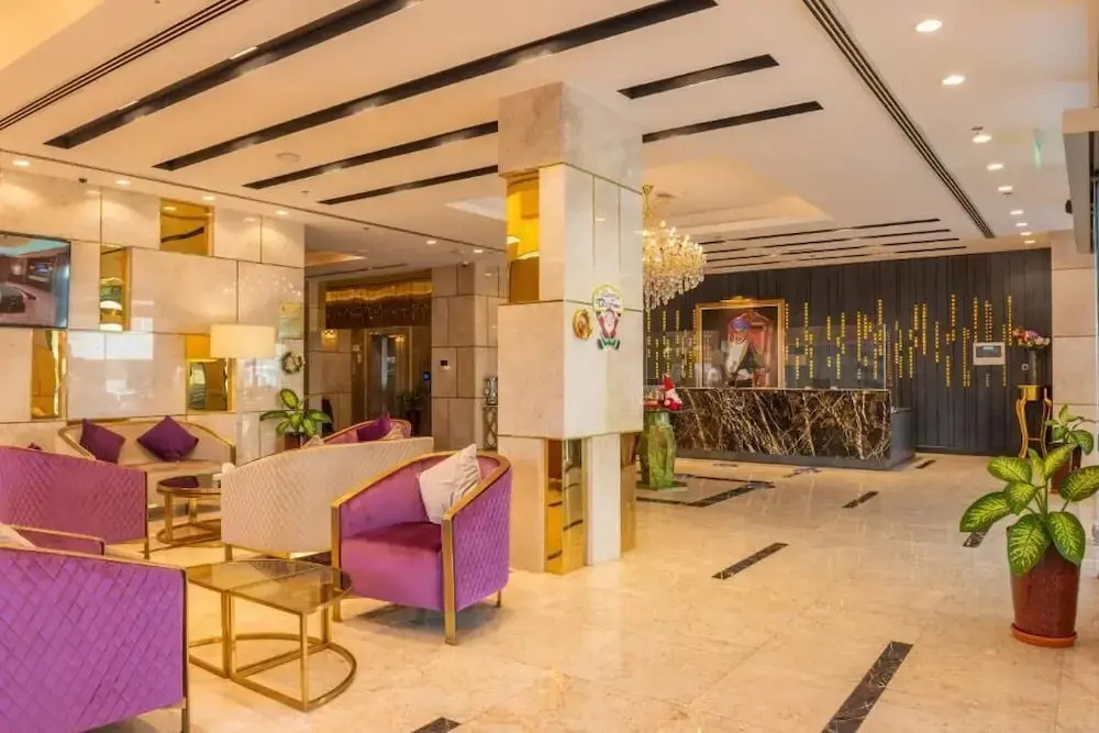 Royal Crown Hotel