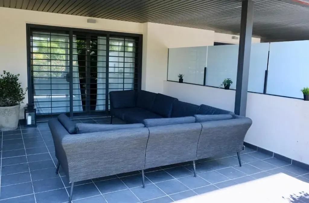 ALEGRIA DE VIVIR EXCLUSIV 2 bedroom appartment pool, parking, wifi, netflix, padel and more