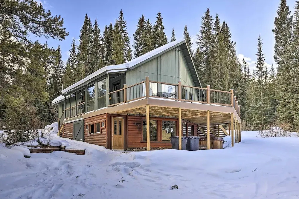 3 Mi to Ski Slopes! Hot Tub Haven in Breckenridge