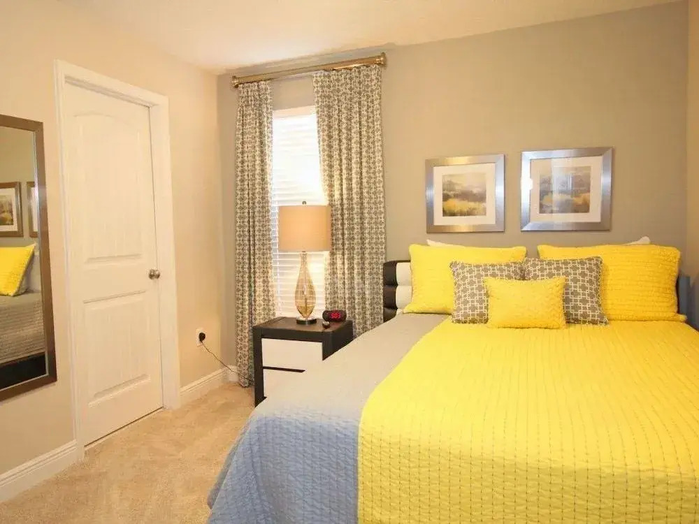 5 Bedrooms Vacation Homes by RedAwning