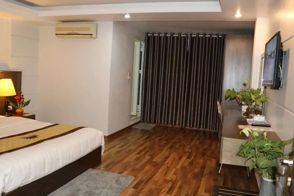 Ruby Hotel