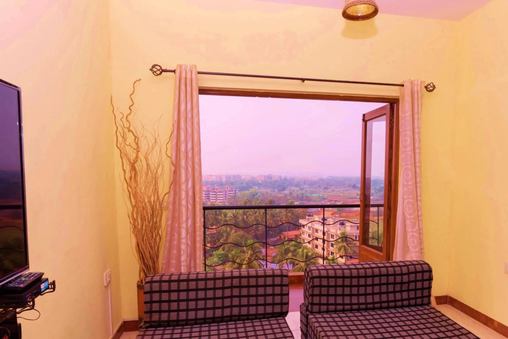 Dona Paula Apartment