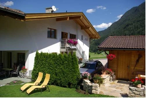 Apart Birgit