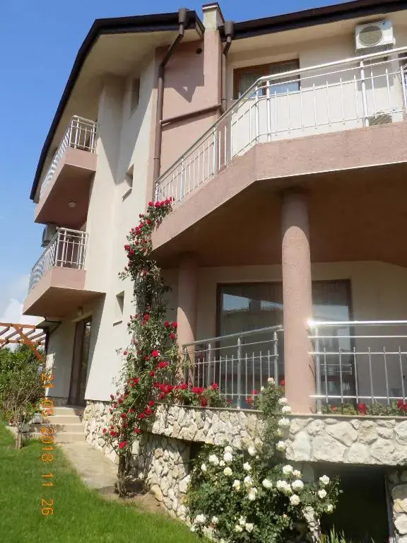 Zenith Guest House