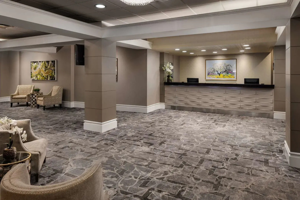 Pomeroy Hotel & Conference Centre