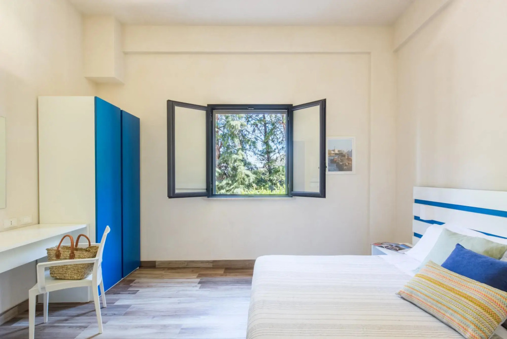 L Ulivo Blu - One-bedroom With Sea View by Wonderful Italy