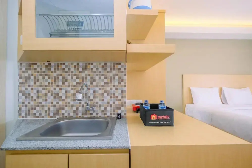 Relaxing and Stylish Studio at Amethyst Tower Apartment