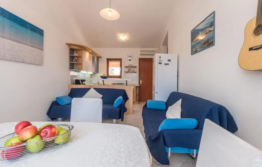 Amazing Apartment in Biograd na Moru With Wifi and 1 Bedrooms