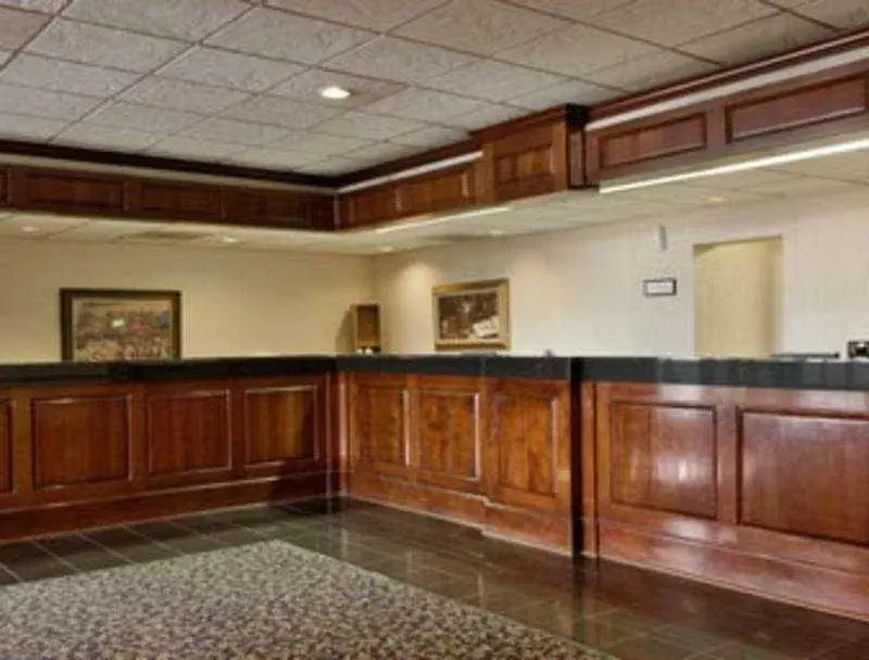 Ramada St. Louis Airport