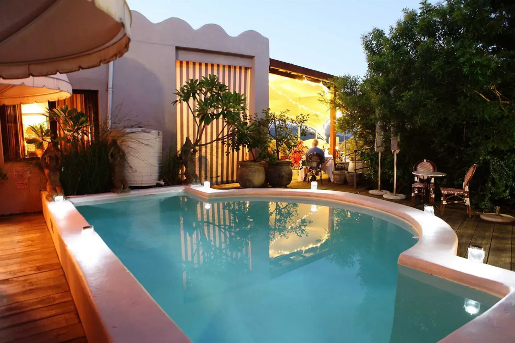 Grand Cafe & Rooms