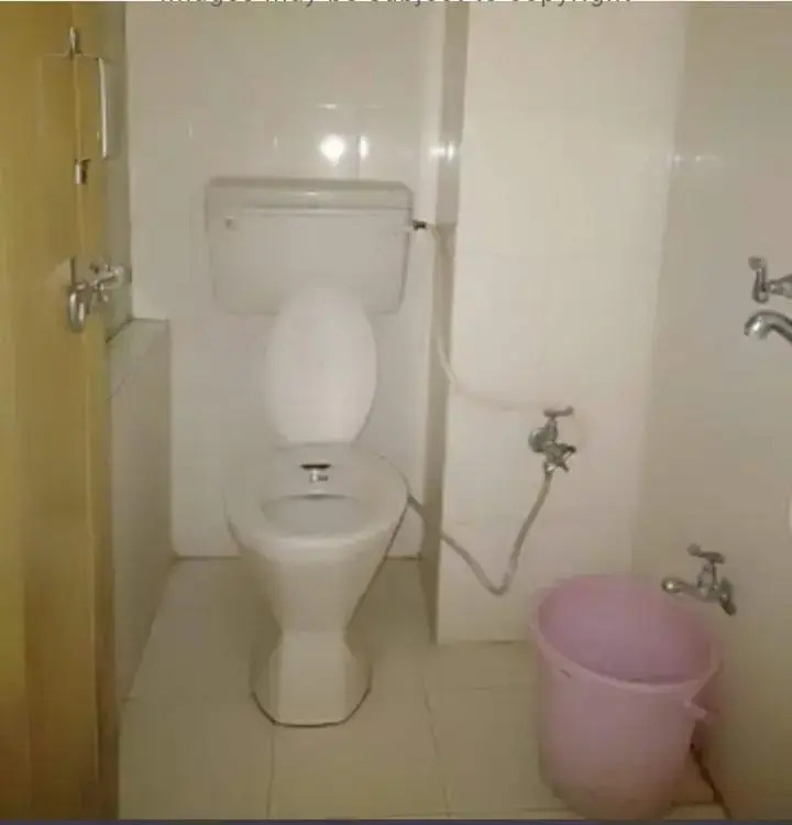 POP 83450 Hotel K Kalpana Railway Station