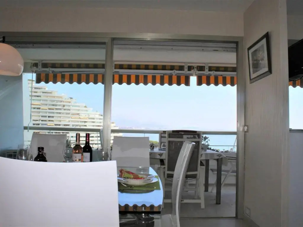 Appartement Villeneuve-Loubet, 3 pièces, 4 personnes - FR-1-252A-72