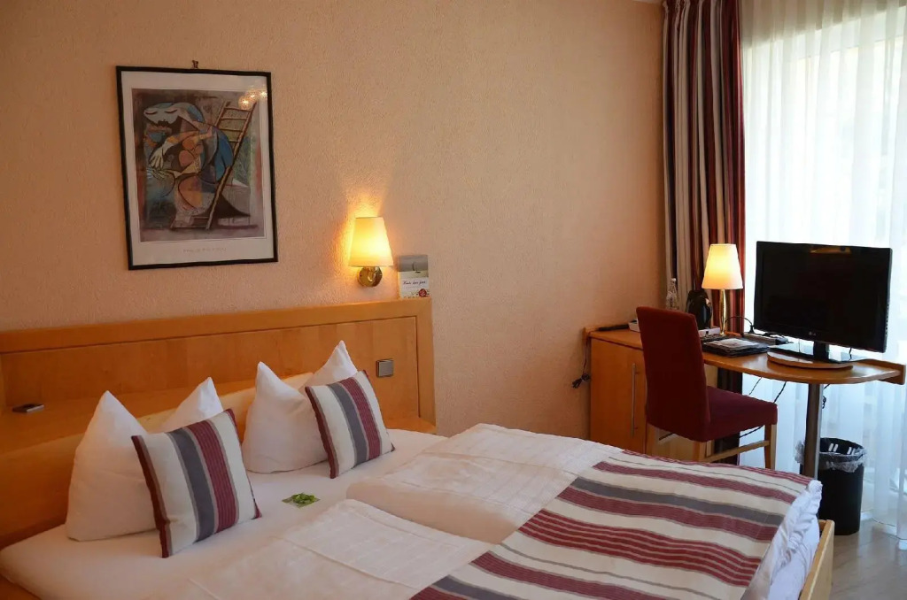 Flair Hotel am Rosenhügel - Garni