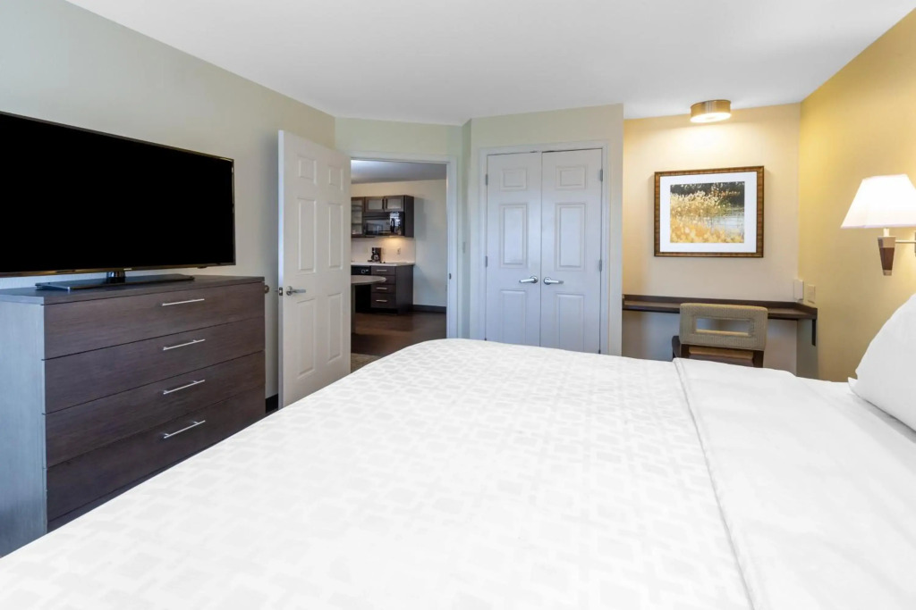 Candlewood Suites Kalamazoo by IHG