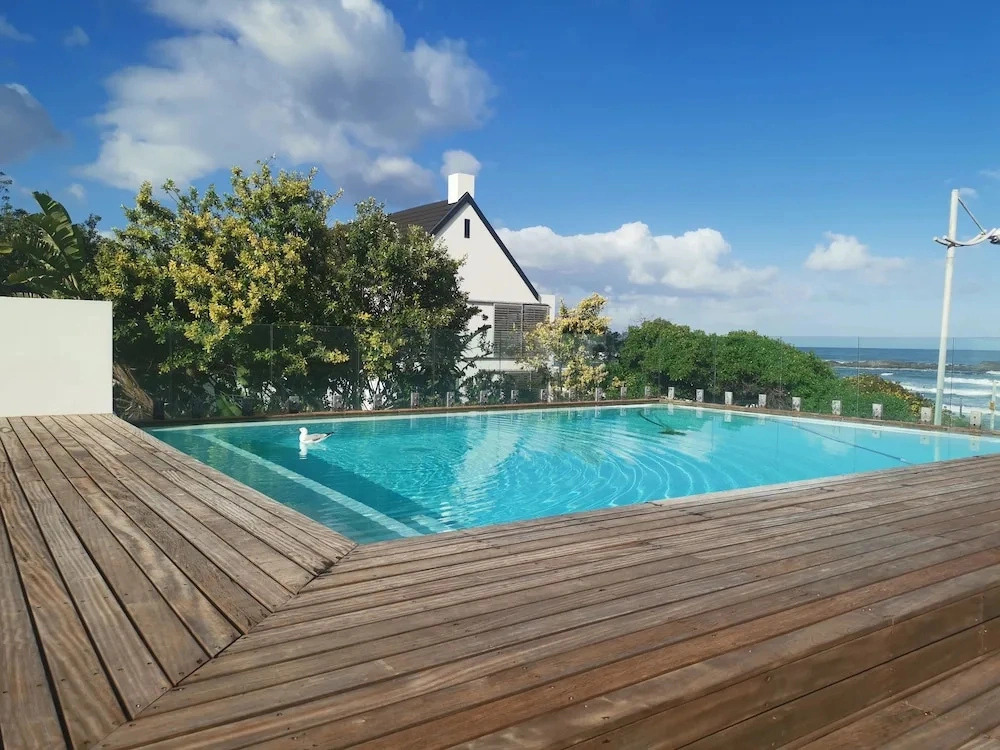 Seaside Apartment at Big Bay Beach