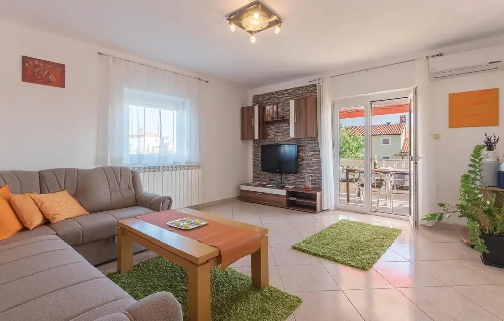 Beautiful Apartment in Vodnjan With 4 Bedrooms and Wifi