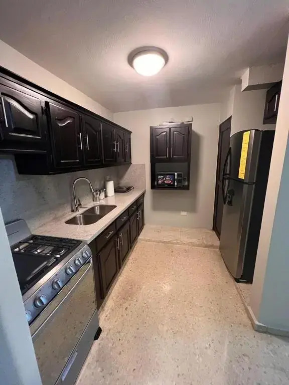madrigal 1-3br with parking