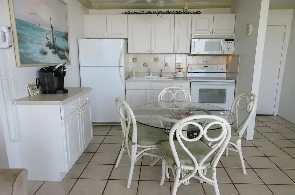 Estero Beach & Tennis 1108a 1 Bedroom Condo