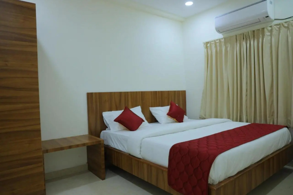 Padma Homes Stay- Luxury Service Apartment 1BHK & 2BHK & 3BHK