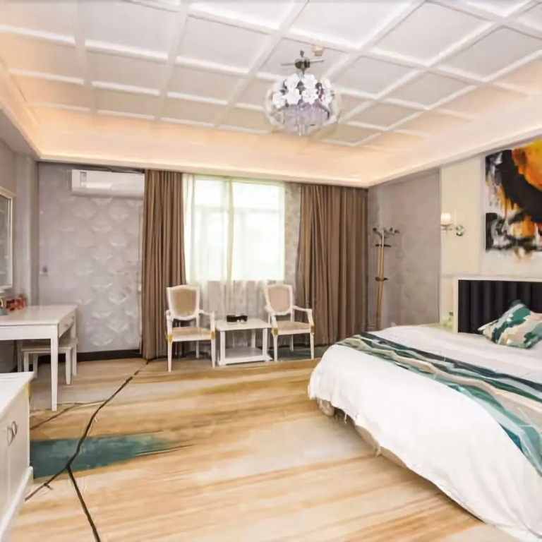 Only Hotel