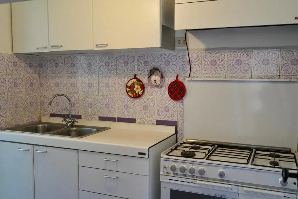 Two bedrooms Capri style home near Piazzetta