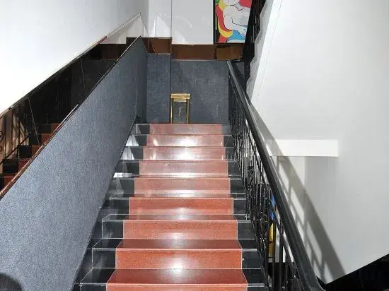 Yixin Theme Hotel (Linzi District Government Branch)