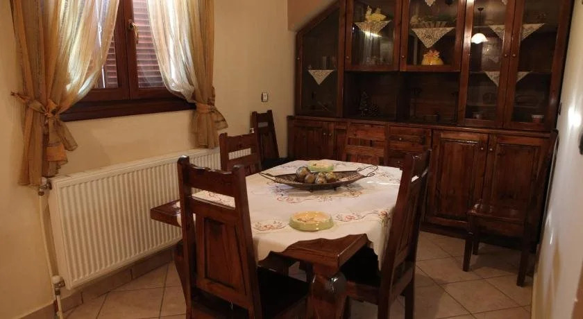 Dione Apartments