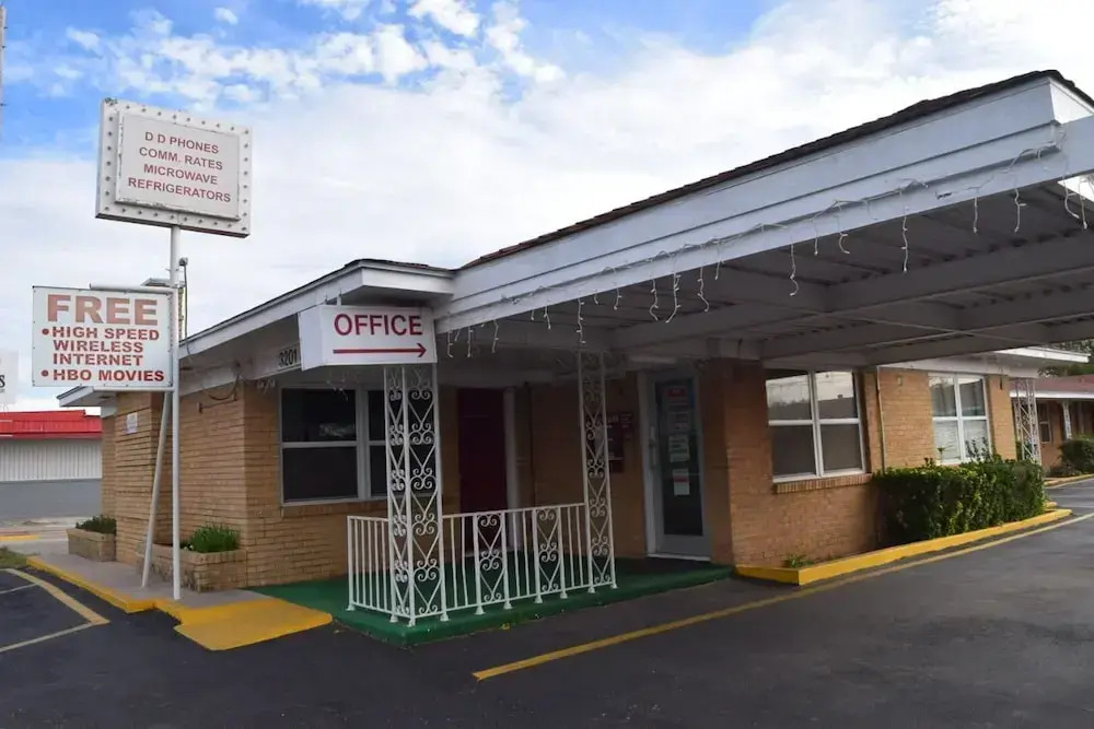 Western Motel