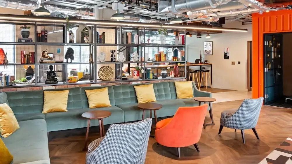 Central and Stylish Studio