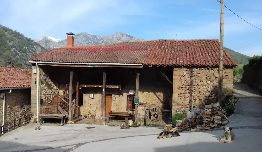 Posada La Escuela De Cicera