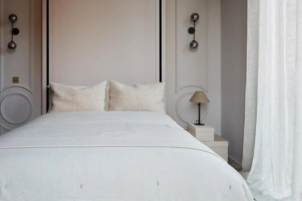The Brondesbury by Nestor