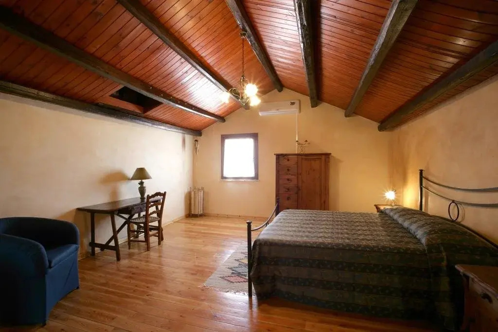 B&B Triskele